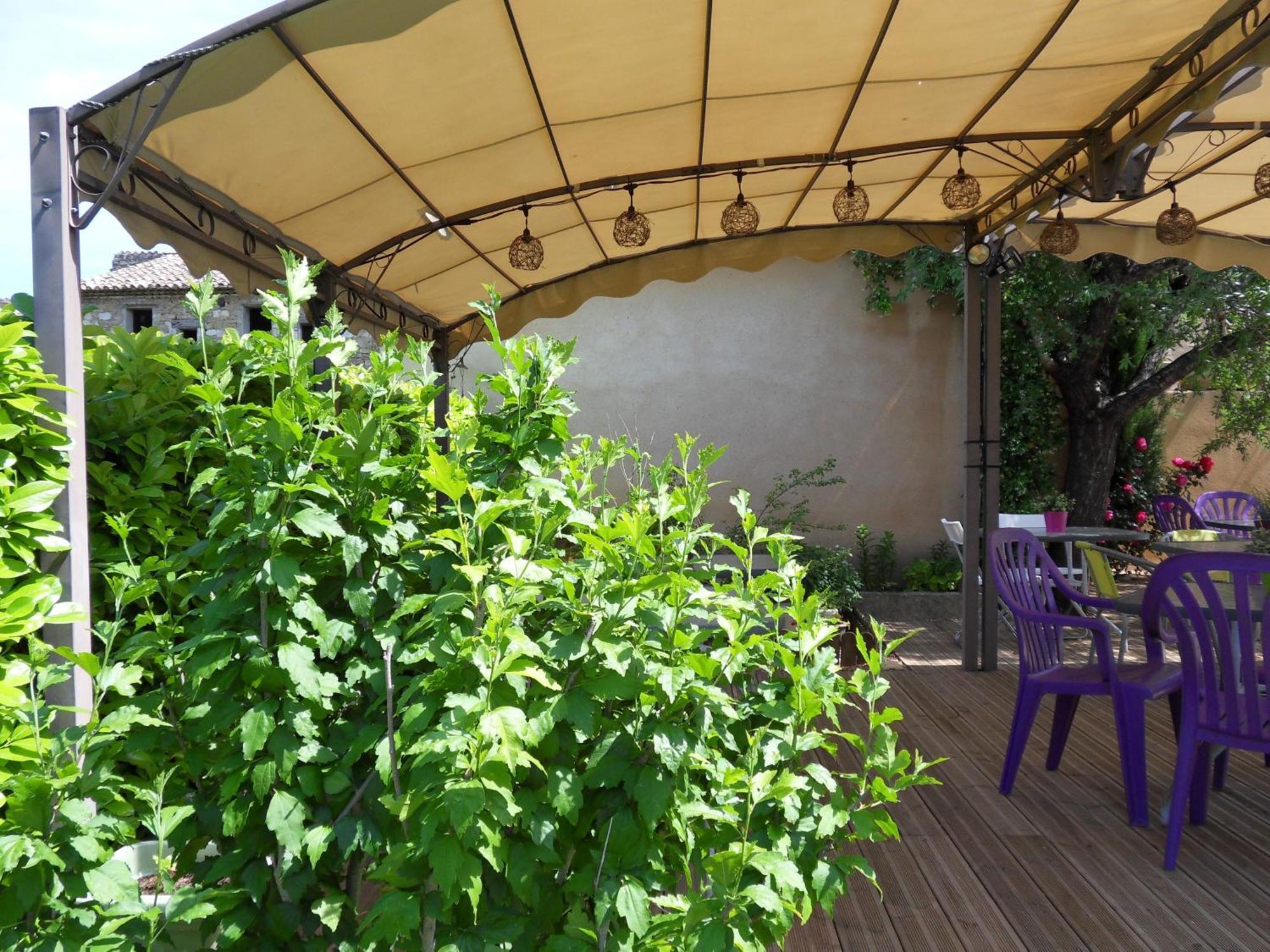 Le Jardin D'Ivana Chambres D'Hotes B&B Avec Piscine Chauffee Oppède Exteriér fotografie