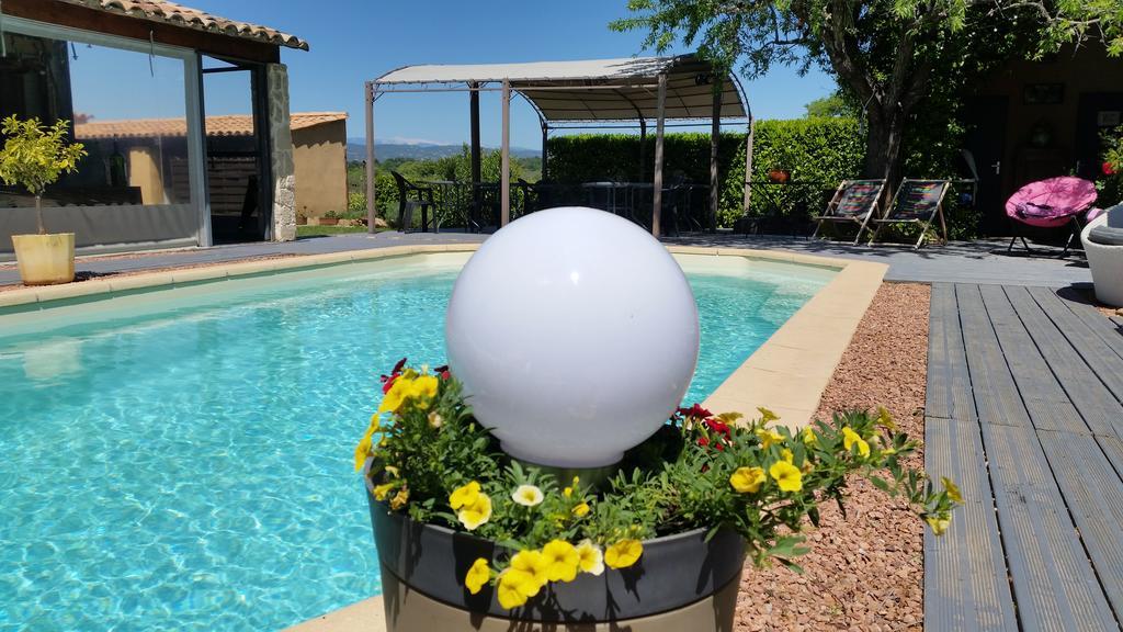 Le Jardin D'Ivana Chambres D'Hotes B&B Avec Piscine Chauffee Oppède Exteriér fotografie