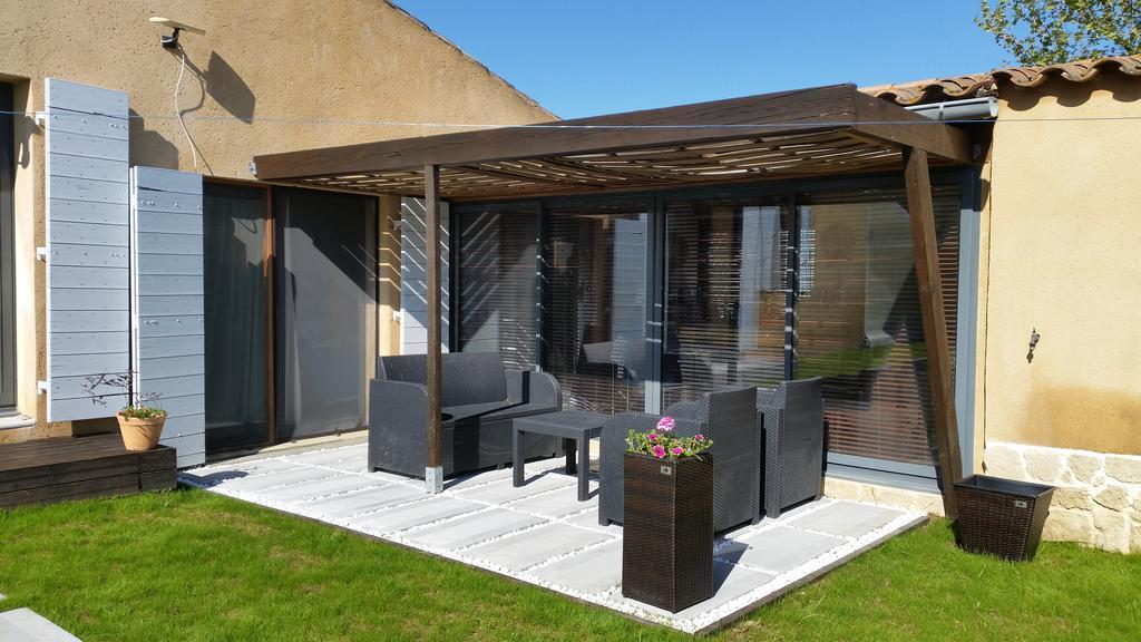 Le Jardin D'Ivana Chambres D'Hotes B&B Avec Piscine Chauffee Oppède Exteriér fotografie