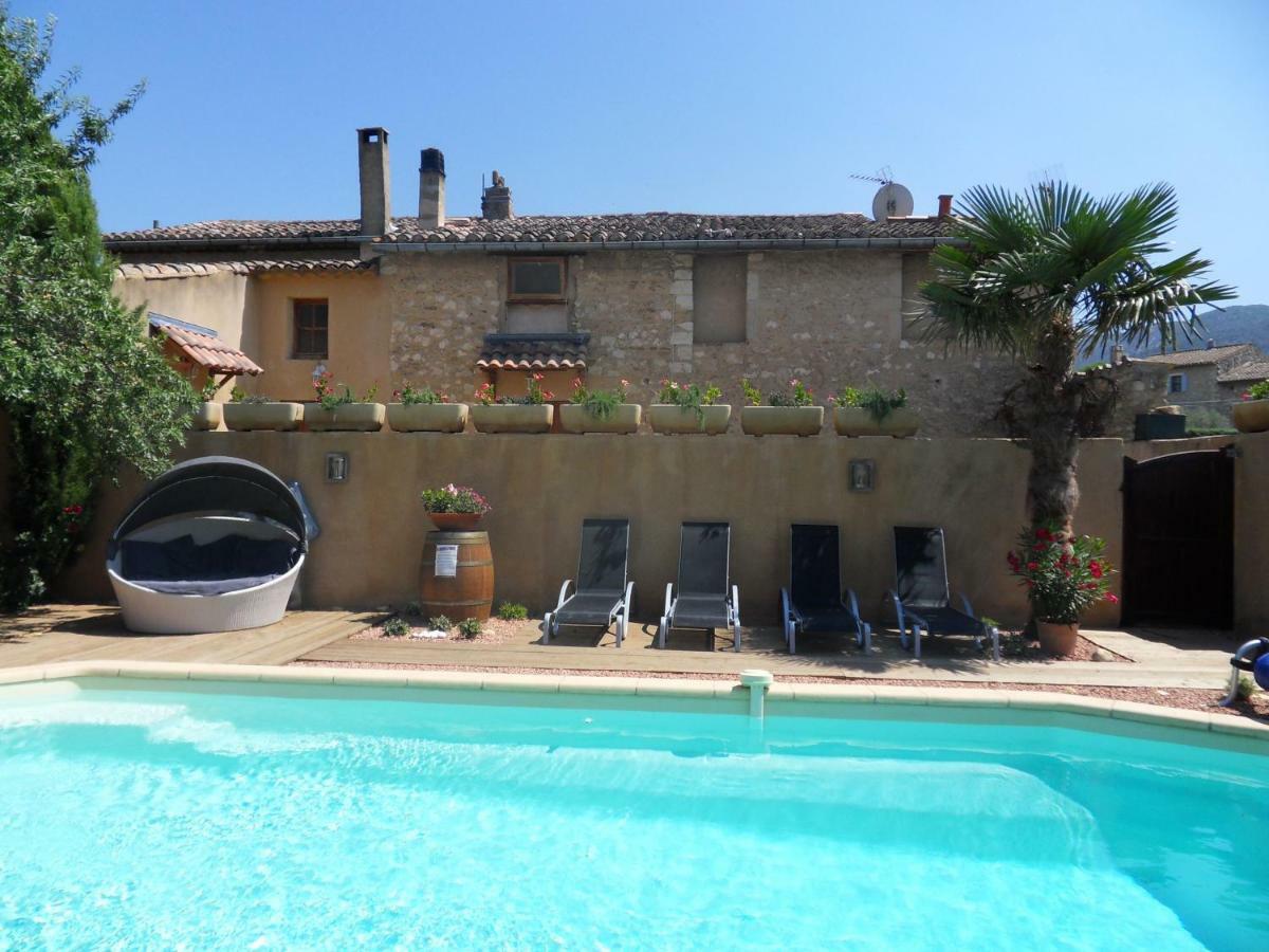 Le Jardin D'Ivana Chambres D'Hotes B&B Avec Piscine Chauffee Oppède Exteriér fotografie